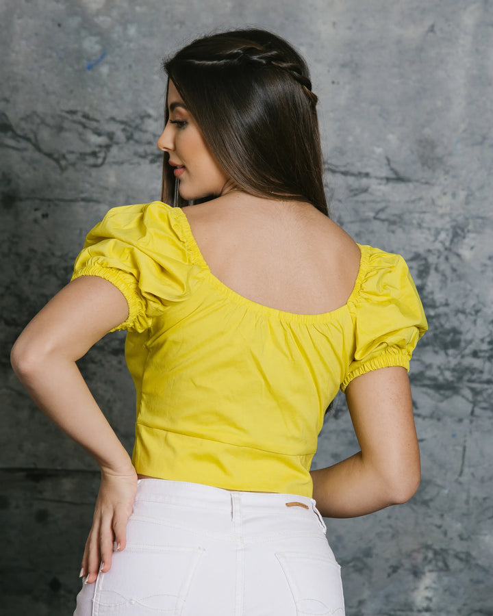 Blusa con Amarre y Cuello Cuadrado en Oferta 